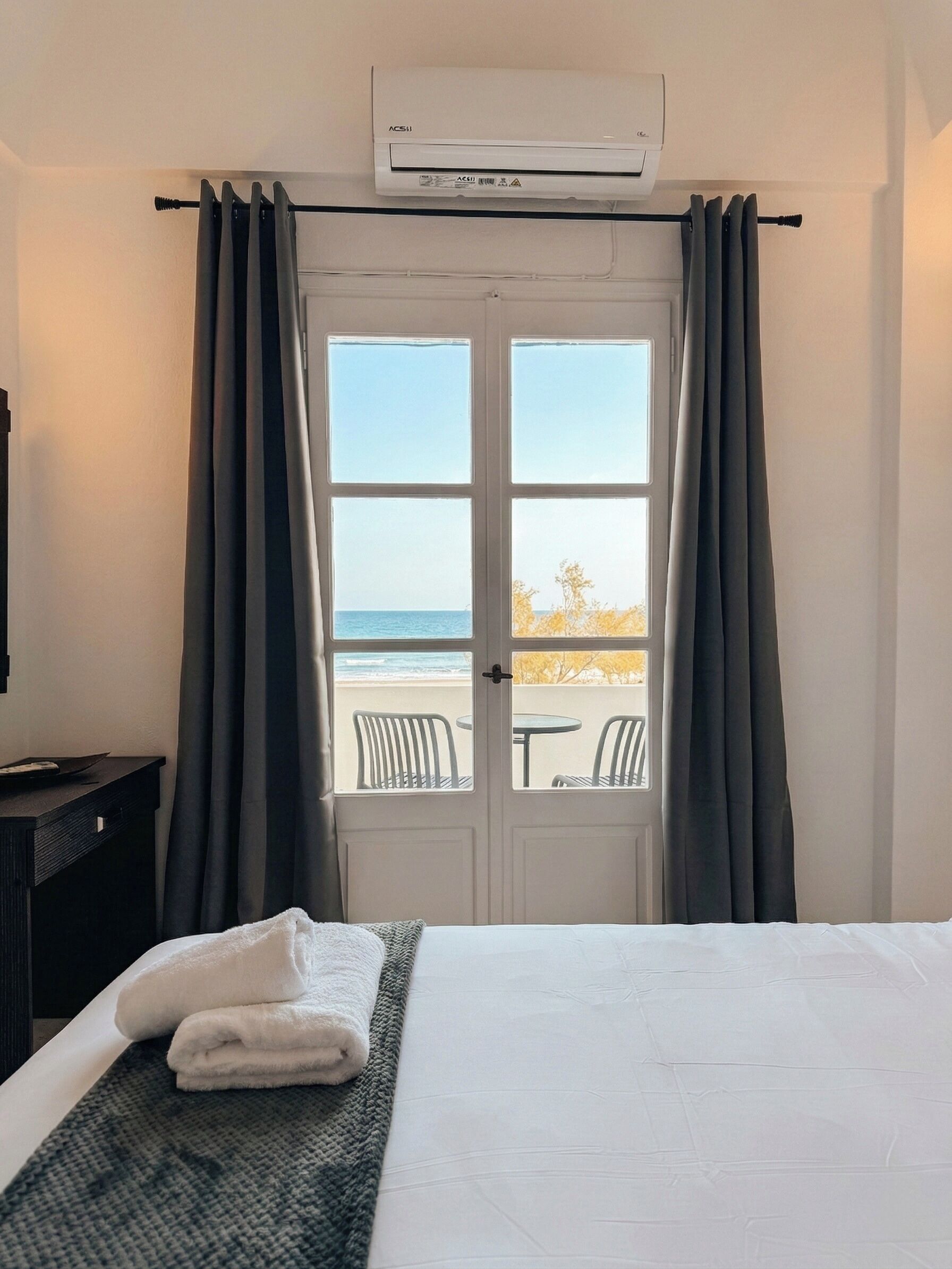 In-room safe, desk, laptop workspace, blackout drapes