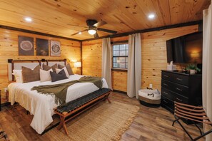 Escritorio, tabla de planchar con plancha, cuna de viaje y wifi gratis