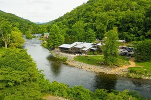 Exterior - Quiet Tellico Cabin | Near Cherohala Skyway (Tellico Plains)