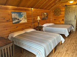 Room - Quiet Tellico Cabin | Near Cherohala Skyway (Tellico Plains)