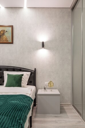 Classic Apartment, City View | Free WiFi - Stylish Apartment with a Terrace (Minsk)