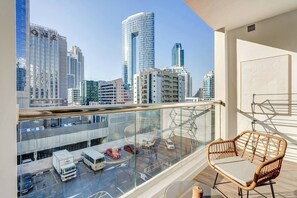 Property grounds - Urban Chic 1Bedroom in DEC Tower Marina (Dubai)