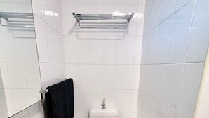 Studio, 1 Schlafzimmer, barrierefrei, Stadtblick | Badezimmer