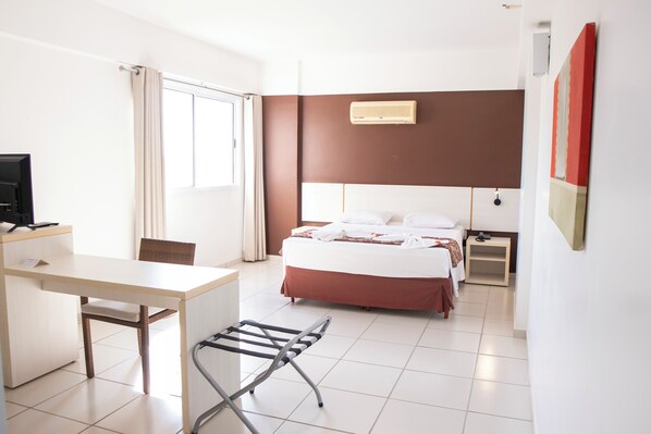 Standard Double Room Single Use, Courtyard View | In-room safe, free WiFi - Ipê Thermas  (Caldas Novas)