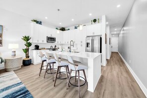 Fridge, microwave, oven, stovetop - The Grove Juniper 214 - 1 Bedroom - Lazy River - Seascape Resort (Miramar Beach)