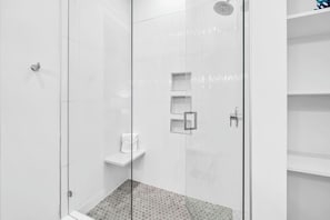 Shower, towels - The Grove Juniper 217 - 1 Bedroom - Lazy River - Seascape Resort (Miramar Beach)