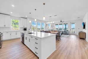 Fridge, microwave, oven, stovetop - The Grove Dogwood 331 - 4 Bedrooms - Lazy River - Seascape Resort (Miramar Beach)