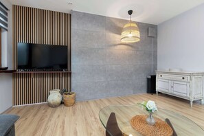 Interior - Two-level Apartment | Terrace, Parking, Bathtub in Bedroom (Gdynia)