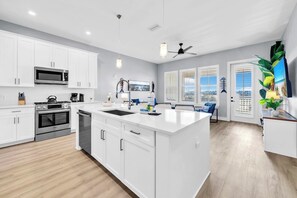 Fridge, microwave, oven, stovetop - The Grove Dogwood 345- 1 Bedroom - Lazy River - Seascape Resort (Miramar Beach)