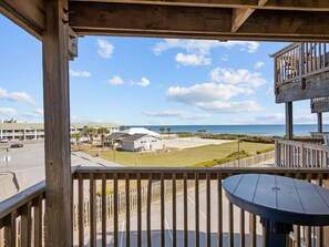 Property grounds - Queen’s Court 2203 | Ocean Breeze Retreat (Emerald Isle)