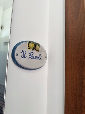 Interior detail - Il Pezzolo - Holiday home in Marina di Vico Equense: beach at a stone's throw" (Vico Equense)
