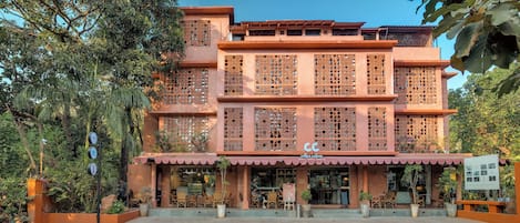 Overnatningsstedets facade