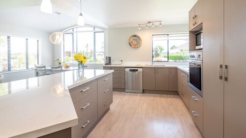 Kick Back on Kendall