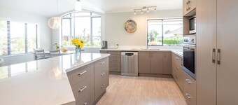 Kick Back on Kendall