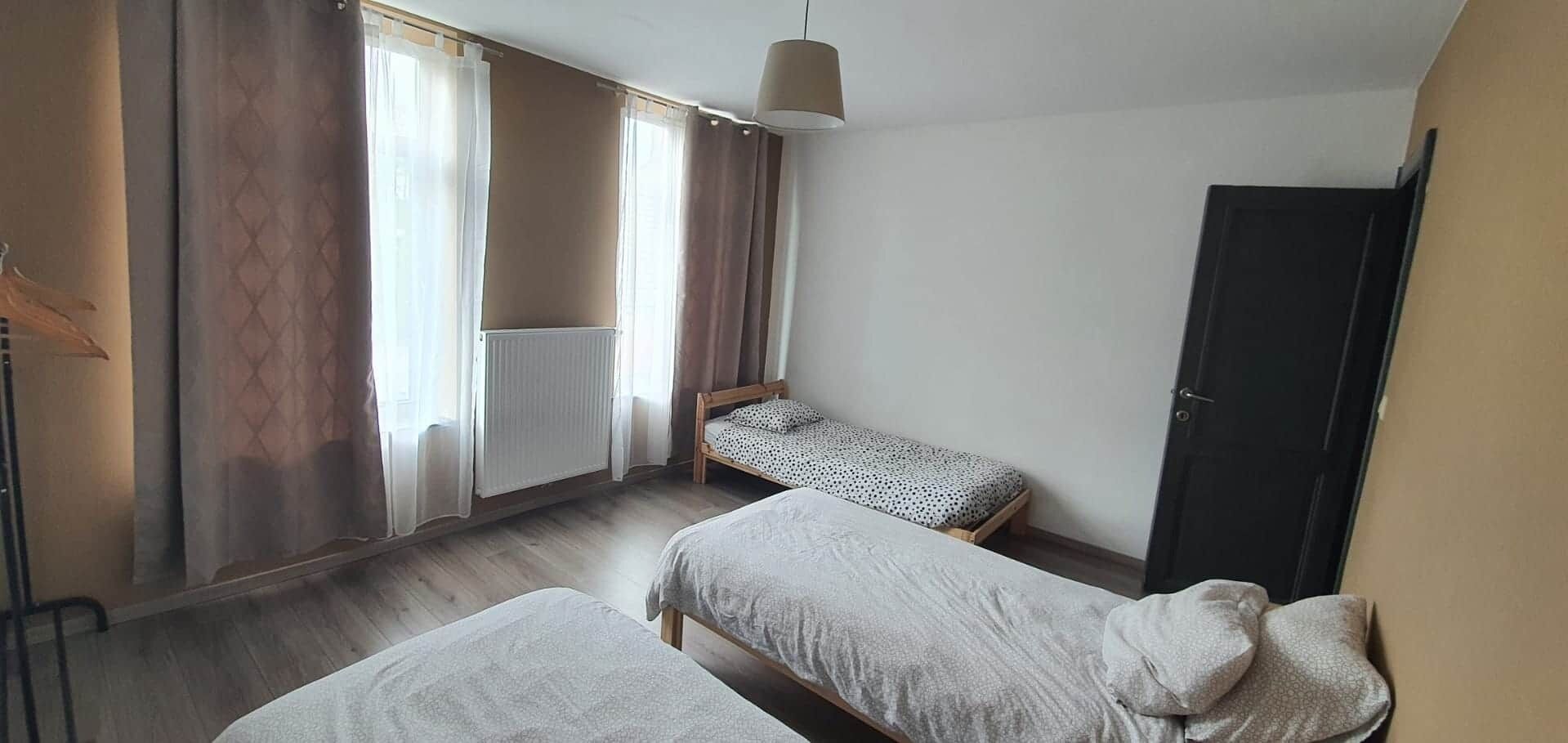 Fer et planche à repasser, Wi-Fi, draps fournis