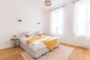 Blackout curtains, iron/ironing board, free WiFi - SAS ORMEUSE (Reims)