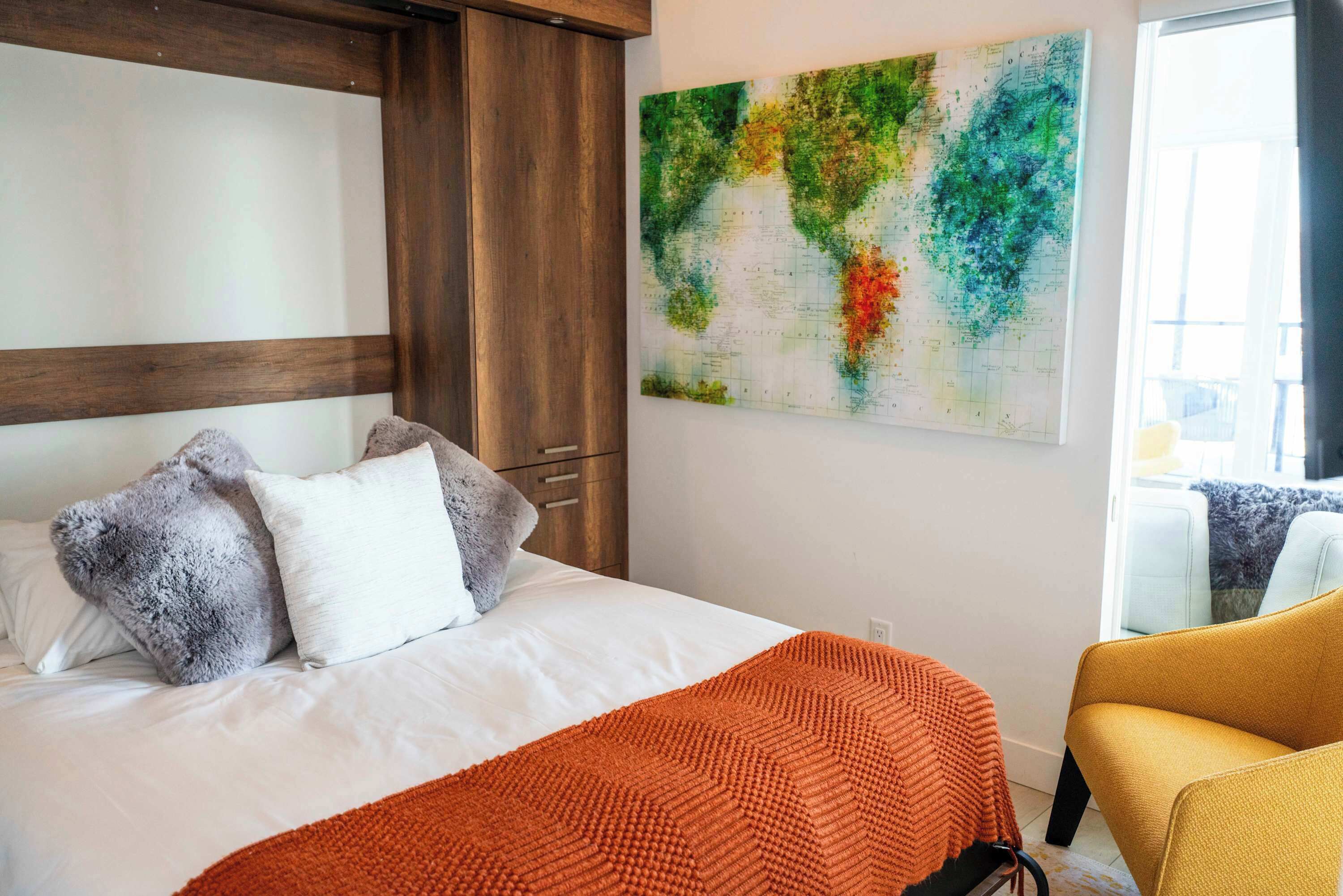 4 chambres, fer et planche à repasser, Wi-Fi, draps fournis