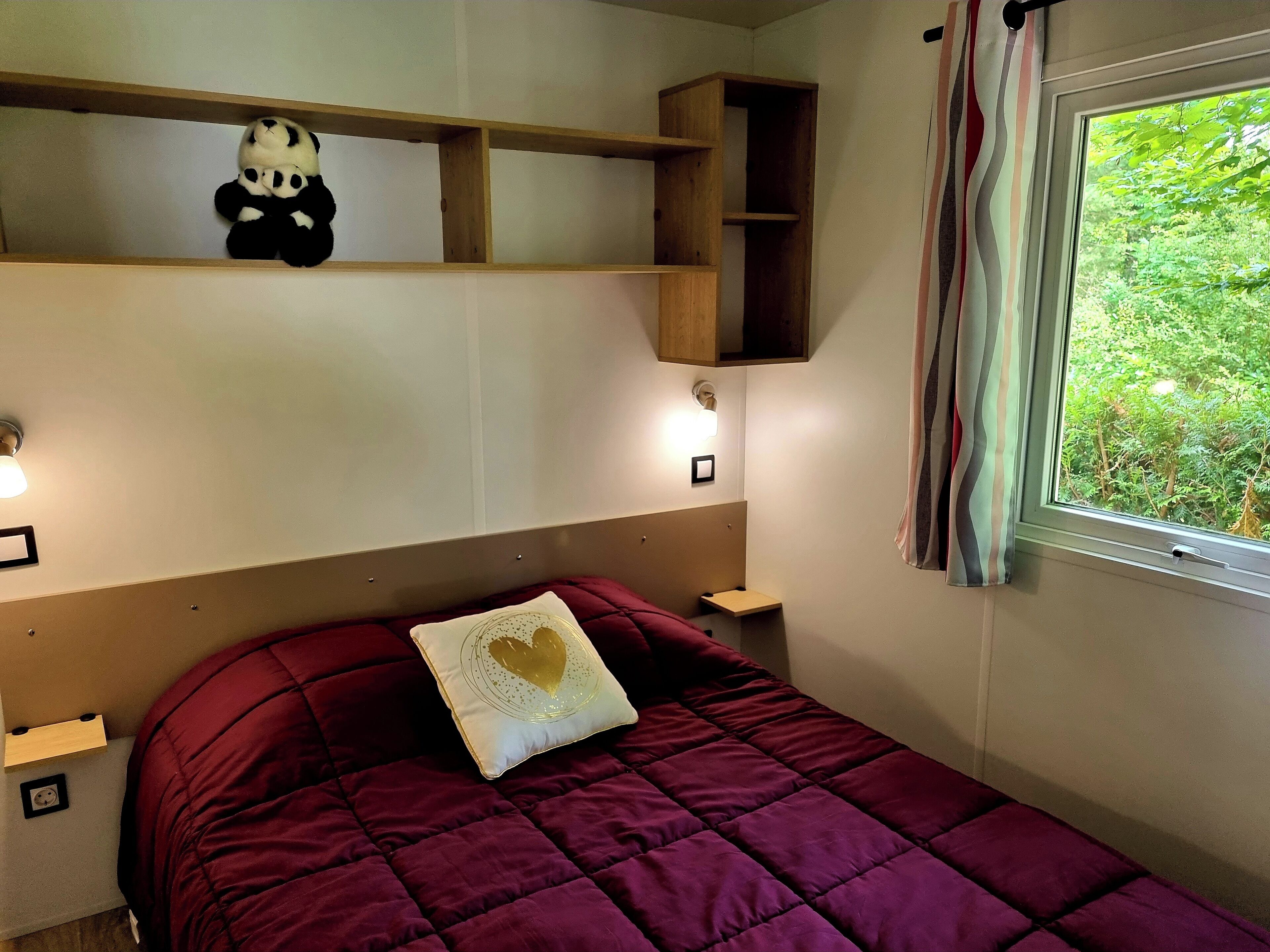 منزل صغير مريح - غرفتا نوم