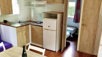 Classic Bungalow, 2 Bedrooms | Living area