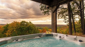 Bain à remous extérieur