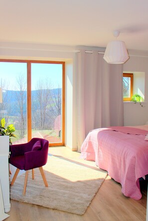 Desk, travel cot, free WiFi, bed sheets - Gîte 22 pers. - family, friends or seminar - 1h Lyon, nature (Saint-Régis-du-Coin)