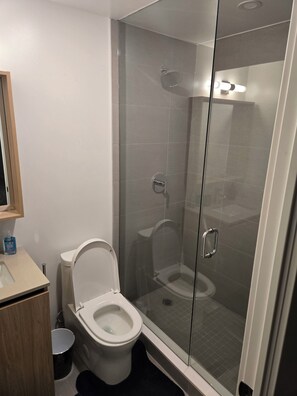Towels, soap, toilet paper