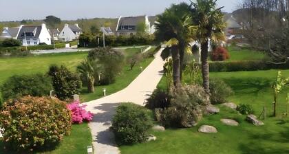 Chambre dâhĂŽtes « Chez Coco - Chambre Prune » avec jardin commun et Wi-Fi