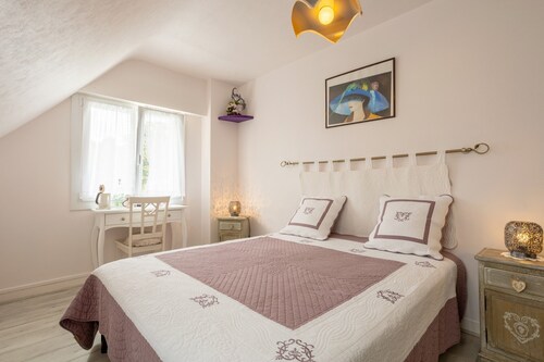 Bed & Breakfast 'Chez Coco – Zimmer Prune' mit Gemeinschaftsgarten und WLAN