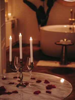 Miscellaneous - Maison Marie-Astrid, luxury whirlpool suite (Bordeaux)