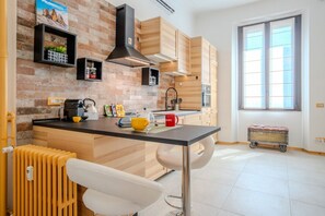Fridge, microwave, dishwasher