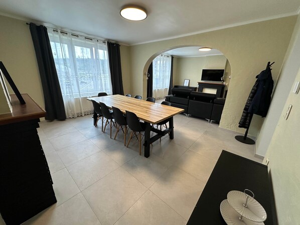 Dining - Superb Renovated Duplex (Flémalle)