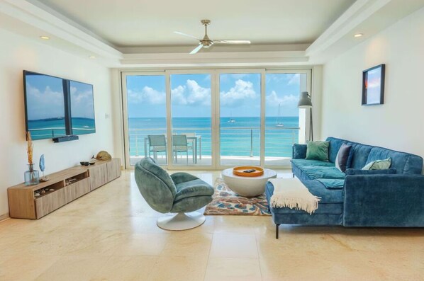 TV - Beach Front Condo AMAZING PLACE TO SPEND YOUR VACATION Unit #301 (Simpson Bay)