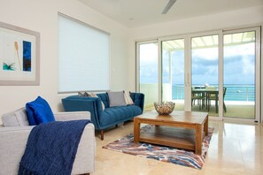 TV - Beach Front Condo   AMAZING PLACE TO SPEND YOUR VACATION Unit #401 (Simpson Bay)