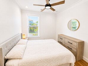 3 bedrooms, iron/ironing board, internet, bed sheets - Luxury 3-Level Townhome Santa Rosa Beach Florida 30A, Walk2Beach, Golf Cart,Pool (Santa Rosa Beach)