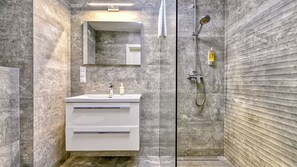 Apartment, Mountain View | Bathroom