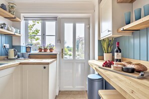 Interior - 4 Hare Cottage - sleeps 4 guests  in 3 bedrooms (South Creake)