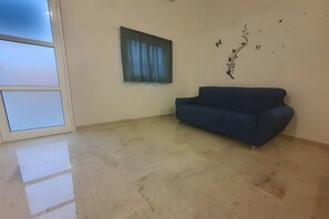 Living area - Studio Apartment 'Josadè Verde Posidonia Relax, Sole' with Sea View, Wi-Fi and Air Conditioning (Alcamo)