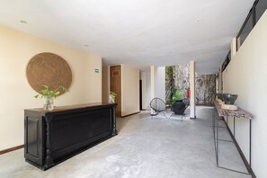 Lobby - Luxury Boutique Studio with Rooftop Pool and Tulum Central Location (Tulum)