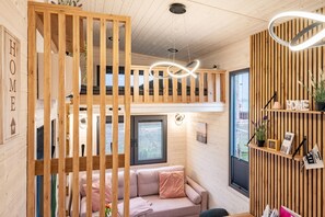 Interior - Tiny House 'Ingo John Vanessa' with Sea View, Wi-Fi, and Air Conditioning (Sandstedt)