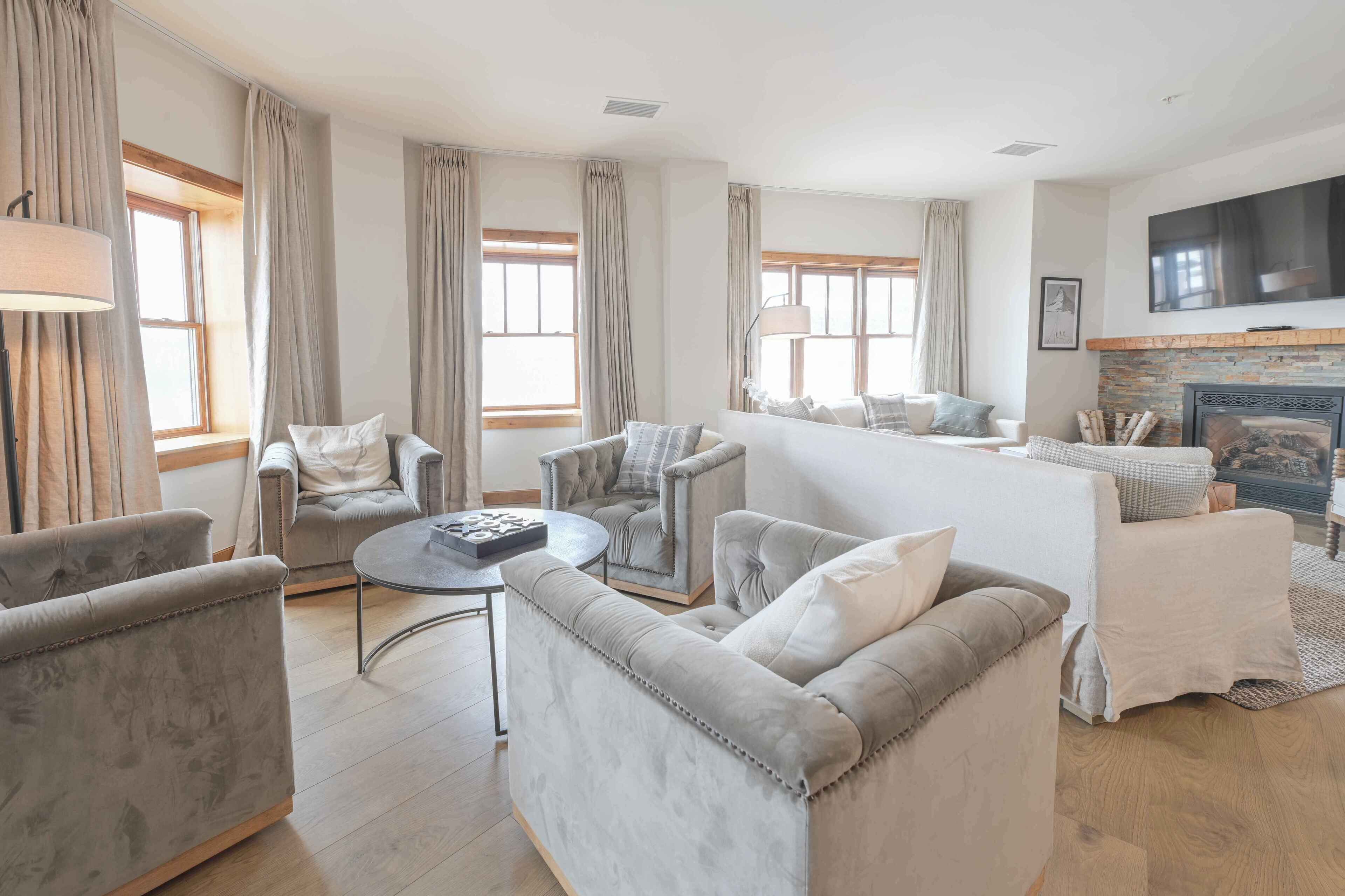 TV, fireplace, offices