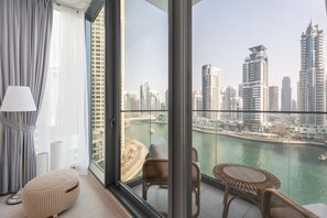 Interior - Modern 1BR at Liv Residence (Dubai)
