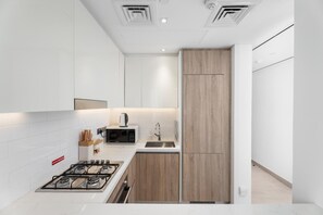 Private kitchen - Modern 1BR at Liv Residence (Dubai)