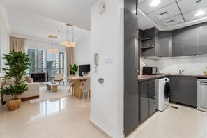 Interior - Cheerful 2 Bedroom Marina View (Dubai)