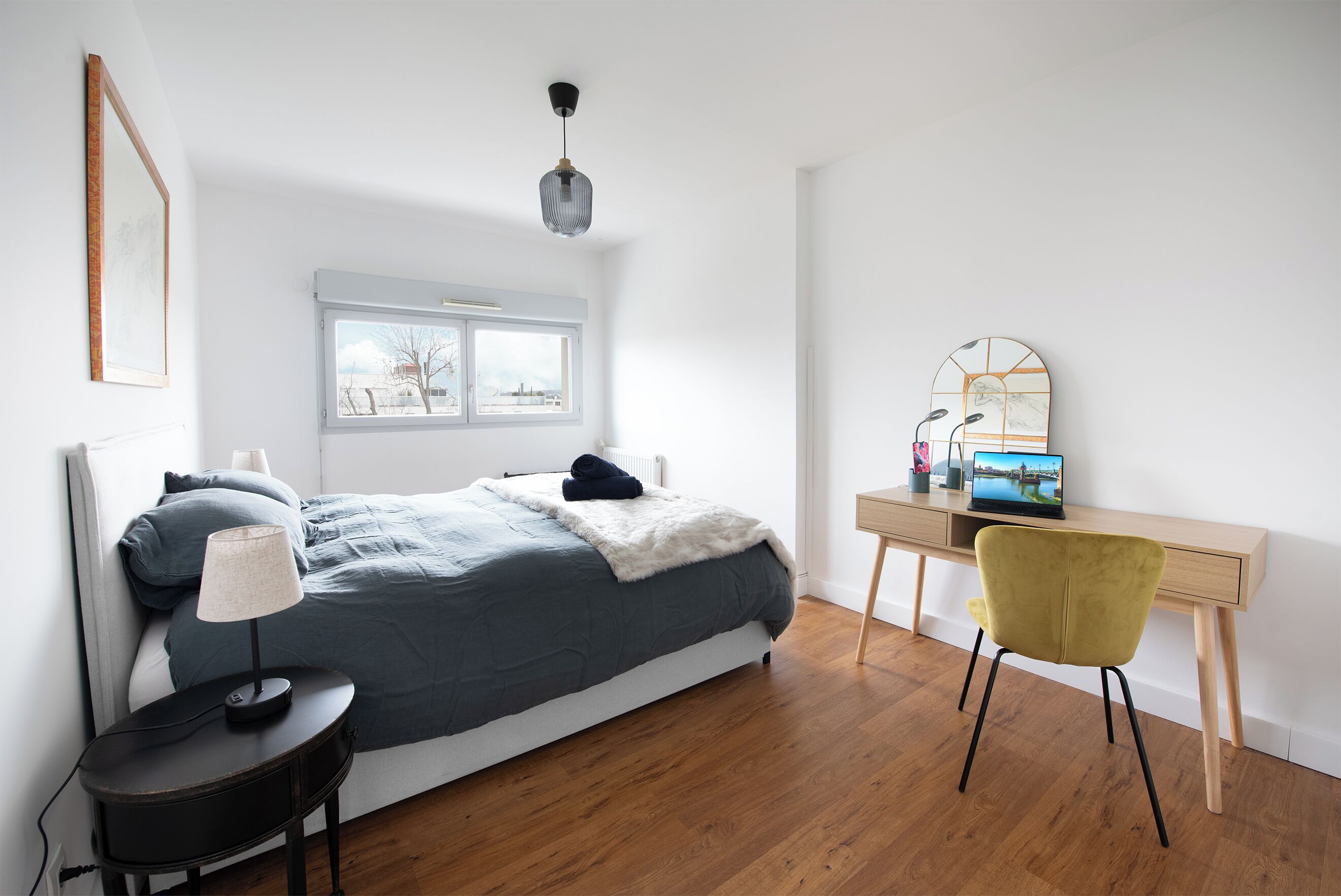 3 bedrooms, desk, iron/ironing board, free WiFi