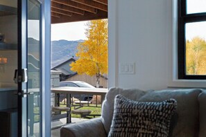 TV - Private 1BR Lock-off Minutes to Park City & Deer Valley – Kitchen + AC (Kamas)
