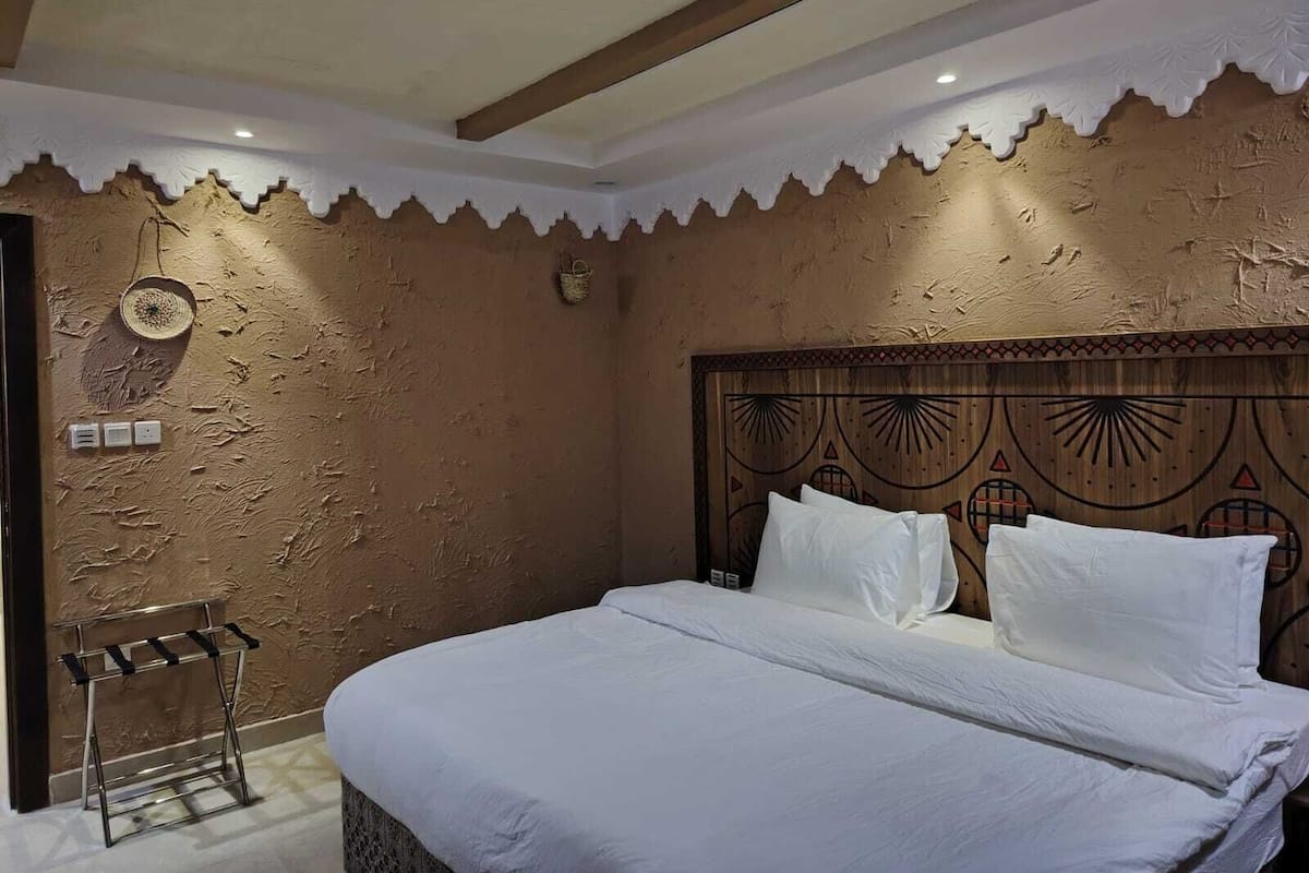 Phòng 2 giường đơn có thiết kế đặc trưng | Bộ trải giường bằng vải cotton Ai Cập, bộ đồ giường cao cấp