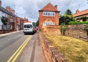 Property grounds - Spacious & Luxury 2BR Flat in Calverton (Calverton)
