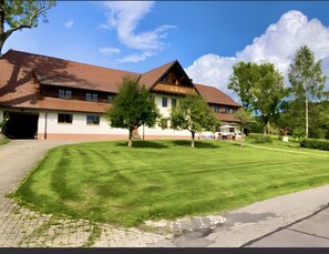 Exterior - Apartment “Schellenberg” with Mountain View, Private Terrace, and Wi-Fi (Herrischried)