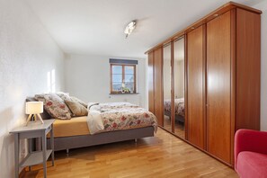 WiFi, bed sheets - Apartment “Schellenberg” with Mountain View, Private Terrace, and Wi-Fi (Herrischried)