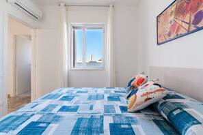 Fer et planche à repasser, Wi-Fi, draps fournis